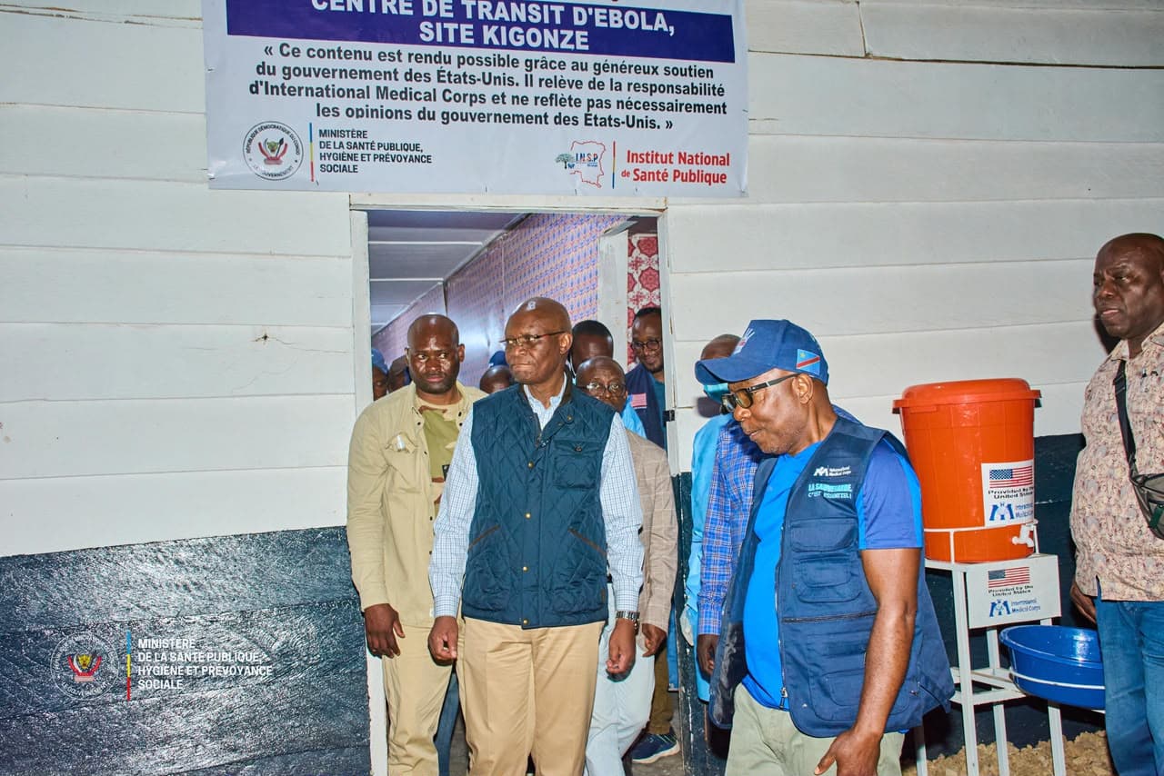 Group of officials at the Secretariat General